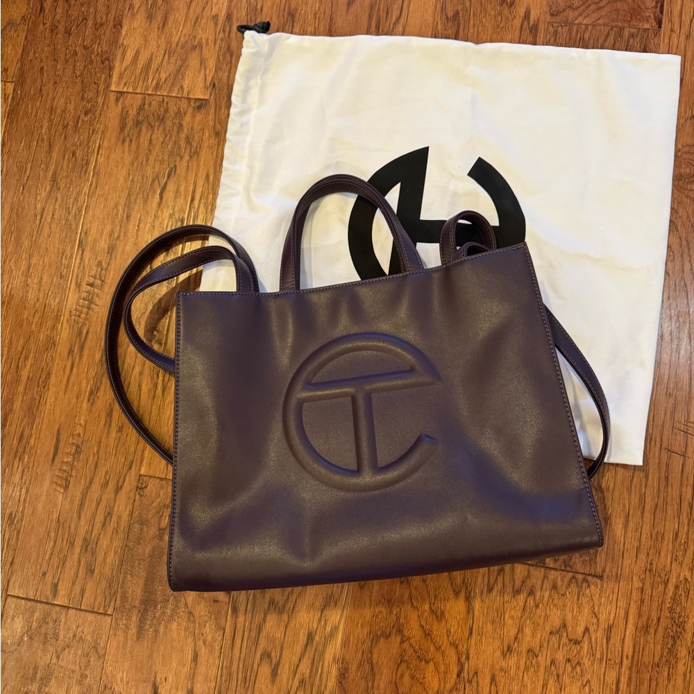 Medium Telfar bag-eggplant